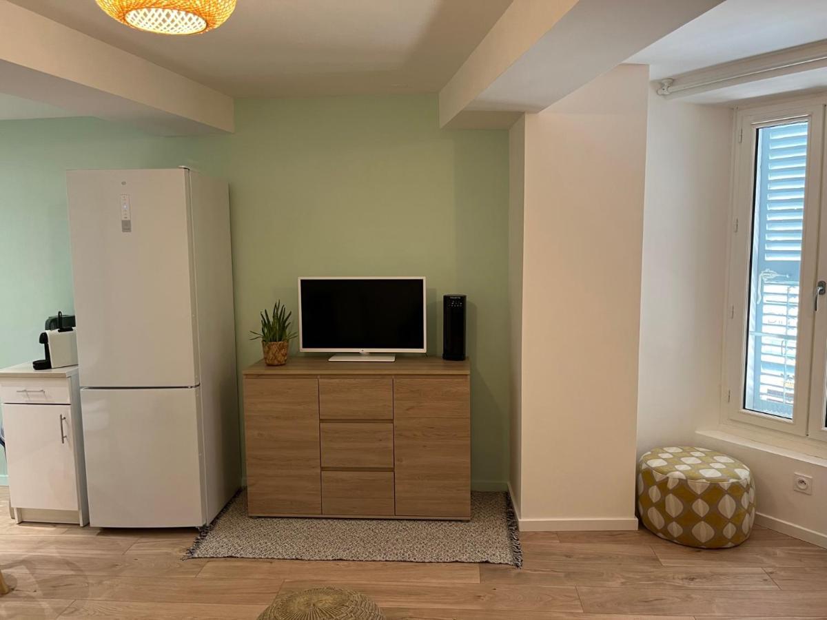 30m2 Rue Piétonne Coeur De Hyères