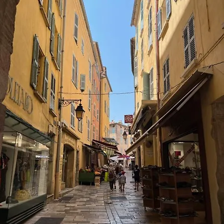 Studio Hyeres -Rue Pietonne Climatisation Lit 160 Tout Equipe - Sabrina Exterior foto