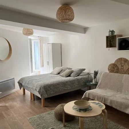 Studio Hyeres -Rue Pietonne Climatisation Lit 160 Tout Equipe - Sabrina Exterior foto