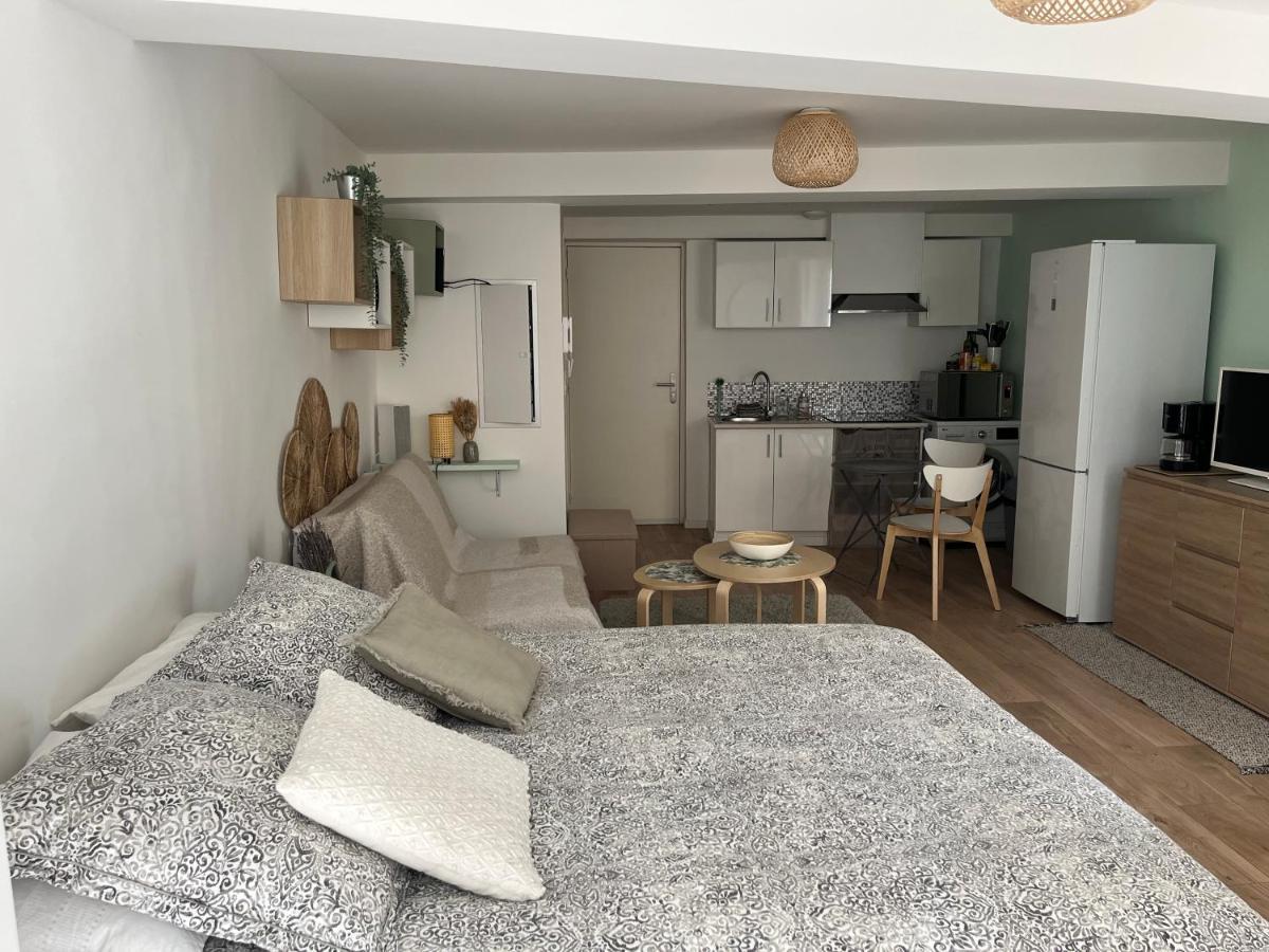 Apartment -rue Pietonne Climatisation Lit 160 Equipe - Sabrina Hyeres
